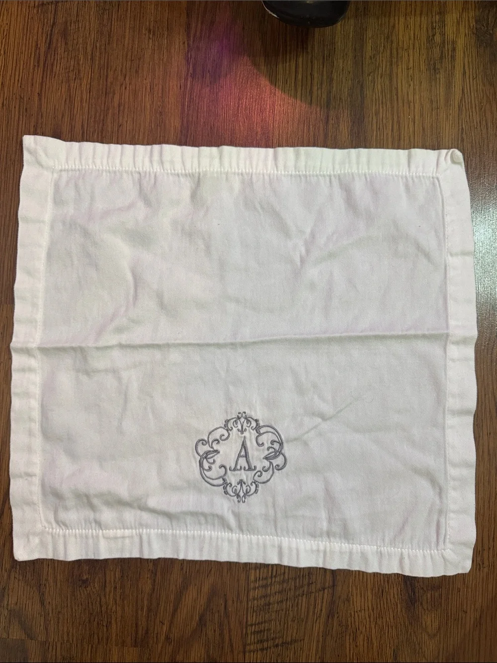 Monogrammed White Cotton Napkin with Decorative 'A' 37.M